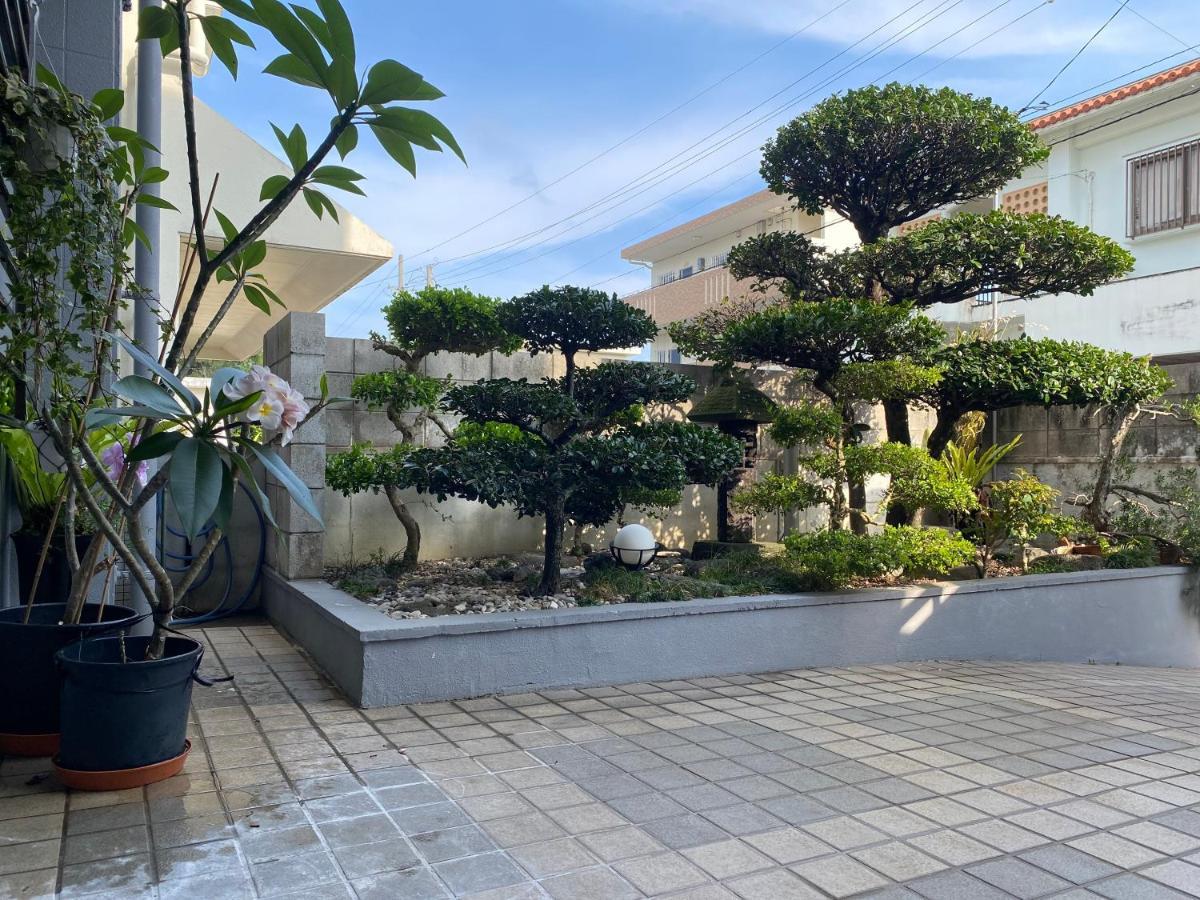 Irodoru Apartment Ishigaki  Bagian luar foto